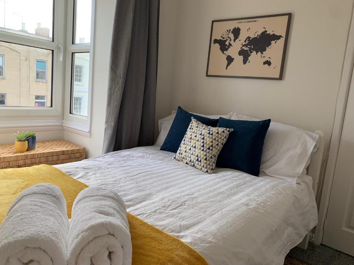 The Hideaway, Calm, Cozy, Dog Friendly Retreat Apartment Челтнъм Екстериор снимка