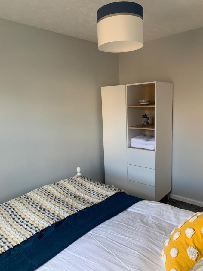 The Hideaway, Calm, Cozy, Dog Friendly Retreat Apartment Челтнъм Екстериор снимка